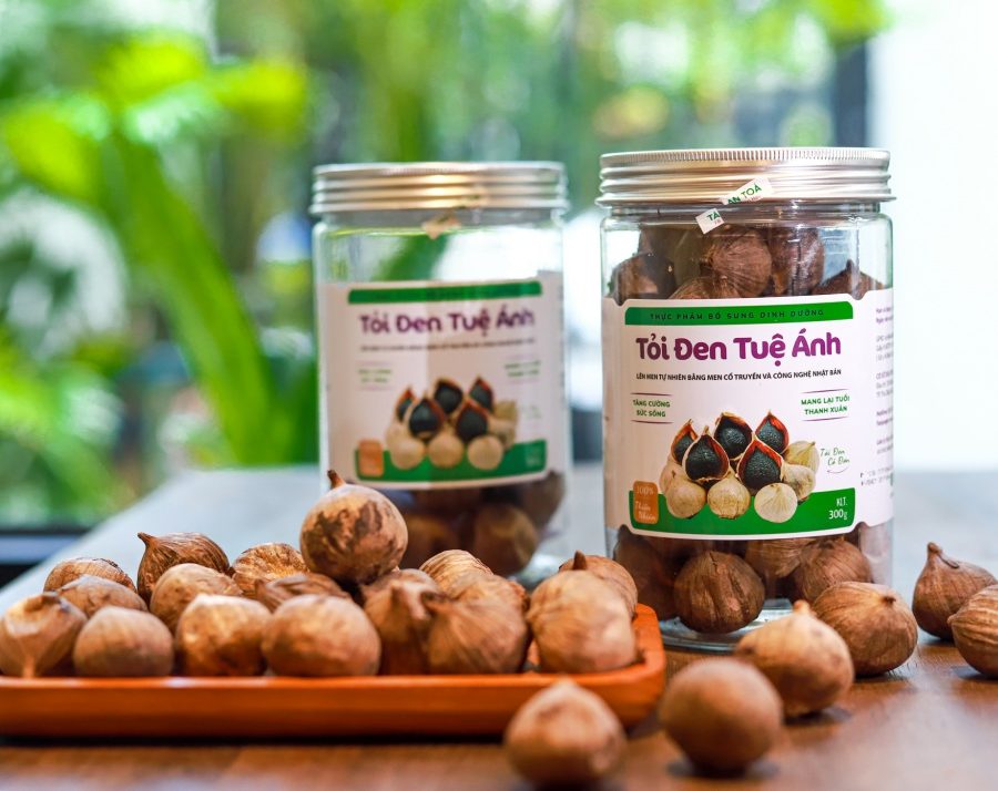 TỎI ĐEN CÔ ĐƠN